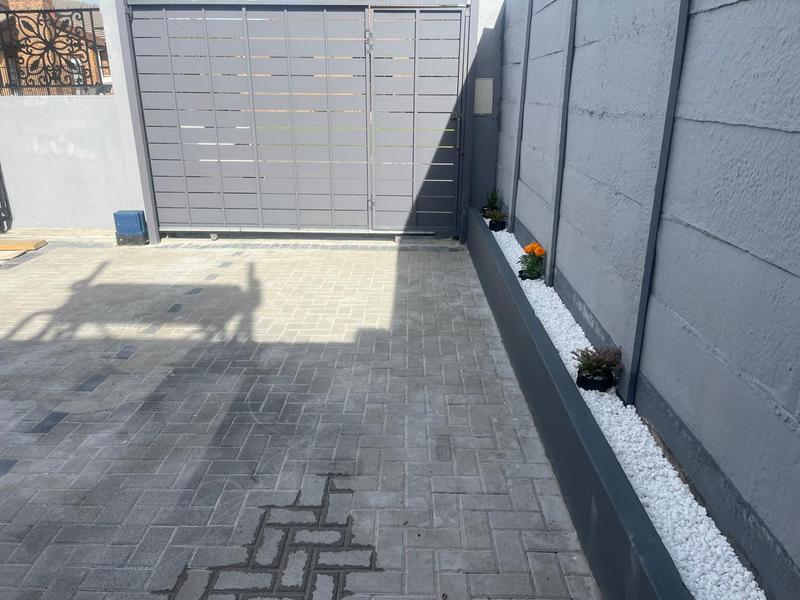 2 Bedroom Property for Sale in Kensington Western Cape
